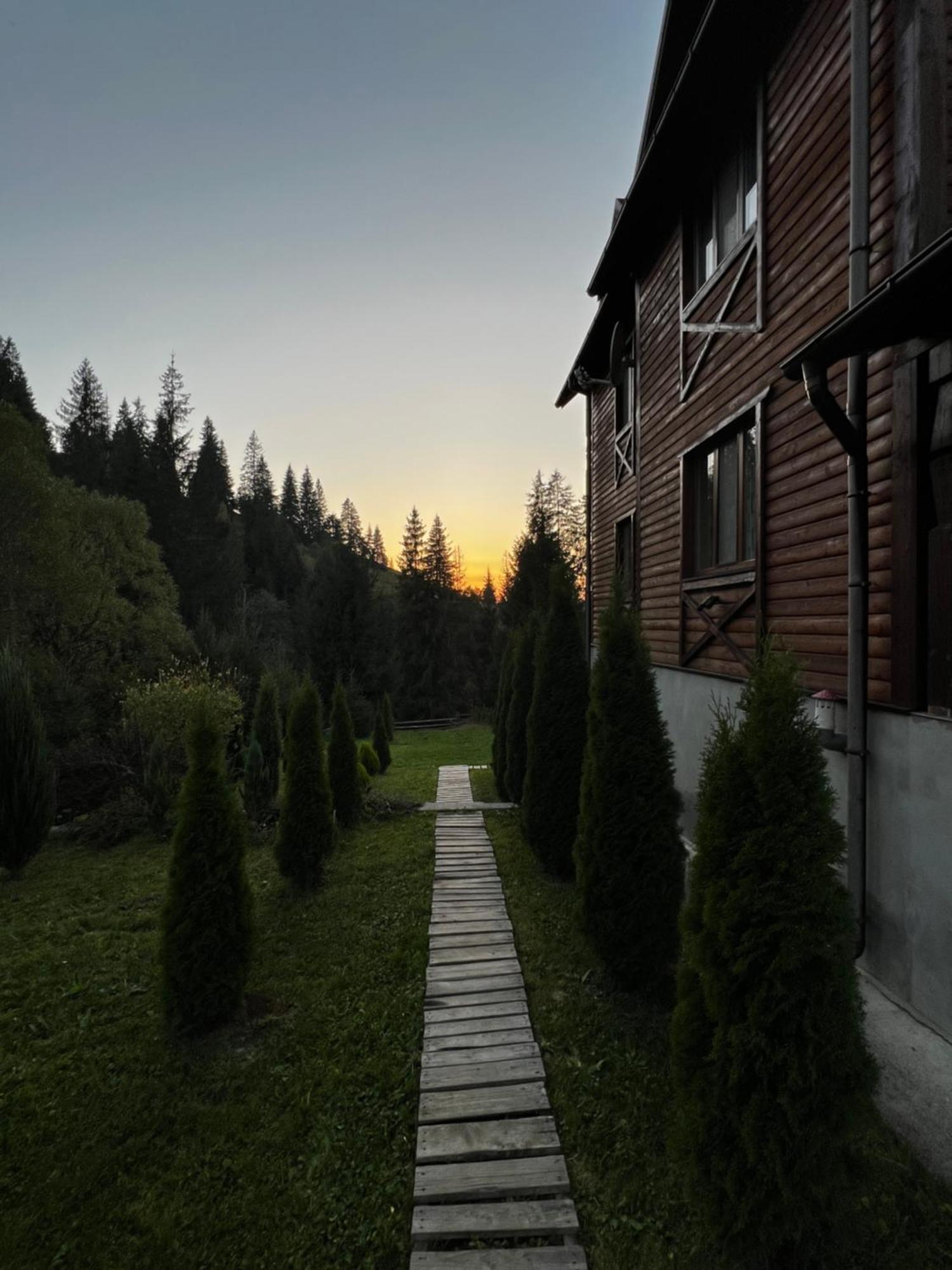 Marmarosy Hotel Vorokhta Exterior photo